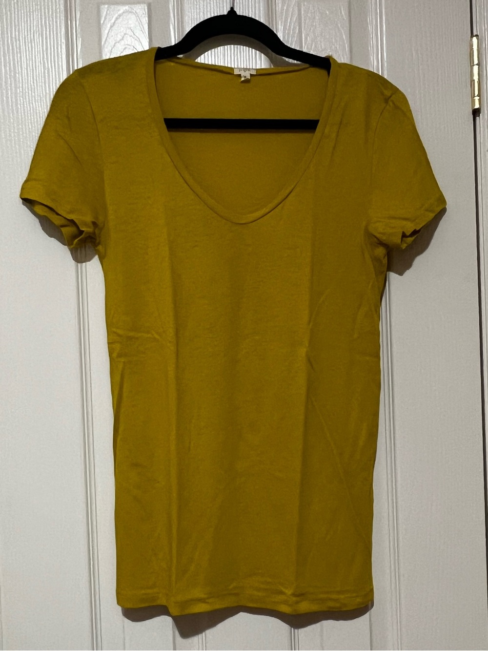 J. Crew Women's Linen V-Neck Short Sleeve Tee - Small